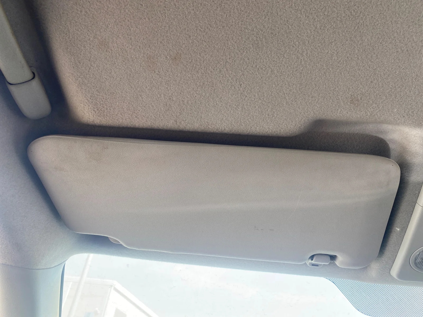 Foto de PARASOL IZQUIERDO SUZUKI GRAND VITARA (JB/JT) 2.0 16V CAT (140 CV / 103 KW)