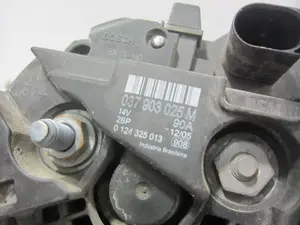 Foto de ALTERNADOR VOLKSWAGEN POLO V (6C1) 1.0 (75 CV / 55 KW) referencia 037903025M foto 8