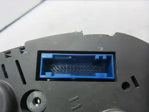 Foto de CUADRO INSTRUMENTOS SEAT LEON (1M1) 1.6 16V (105 CV / 77 KW) referencia 88311292 foto 3