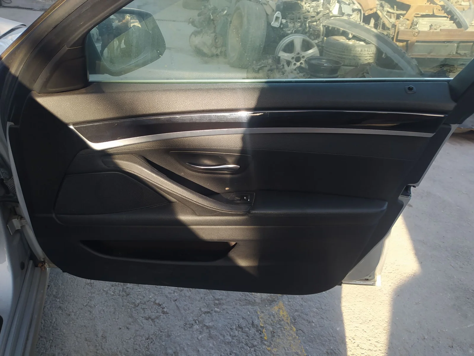 Foto de GUARNECIDO PUERTA DELANTERA DERECHA BMW SERIE 5 TOURING (F11) 2.0 Turbodiesel (184 CV / 135 KW) referencia 51417273354