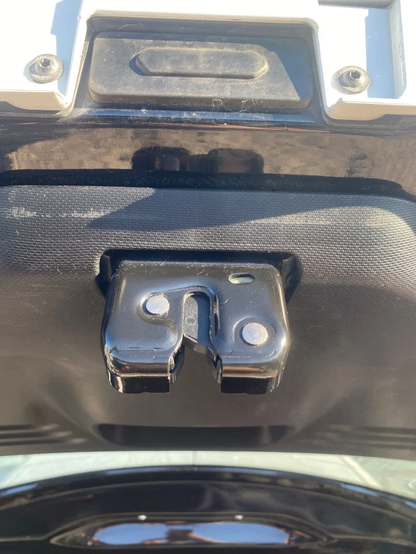 Foto de CERRADURA MALETERO / PORTON SMART FORFOUR