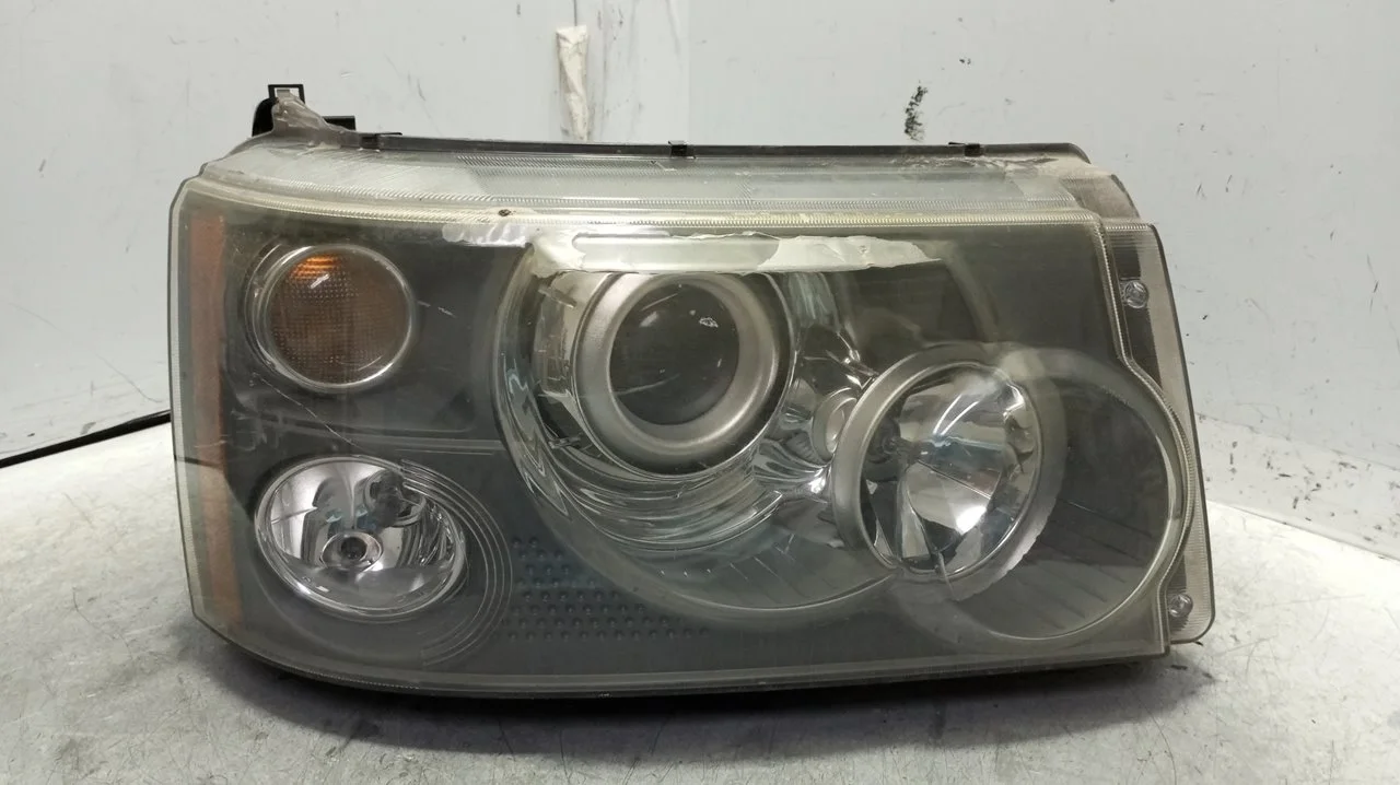 Foto de FARO DERECHO LAND ROVER RANGE ROVER SPORT 2.7 Td V6 CAT (190 CV / 140 KW) referencia XBC501723LZN