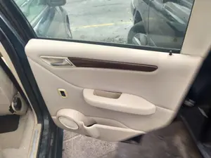 Foto de GUARNECIDO PUERTA TRASERA DERECHA MERCEDES-BENZ CLASE A (BM 169) 2.0 CDI CAT (109 CV / 80 KW) referencia A1697304670 FKZ