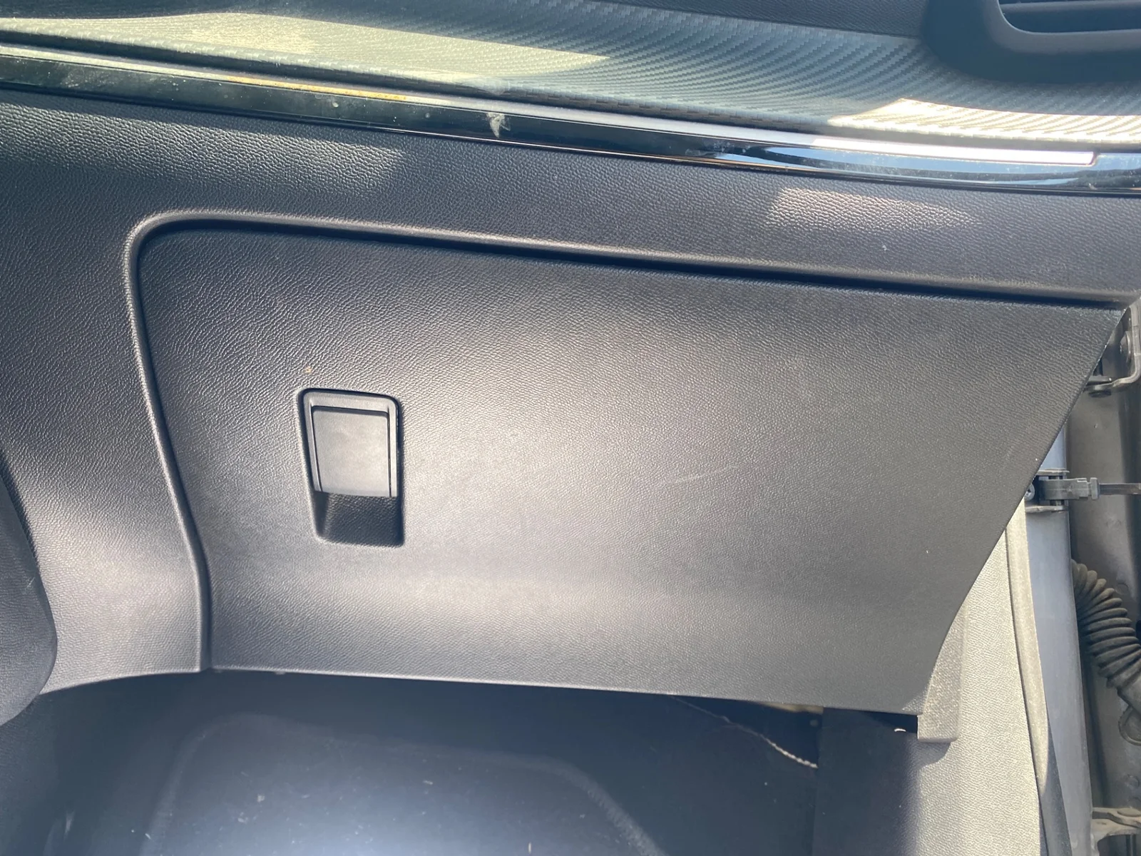 Foto de GUANTERA PEUGEOT 208 (P2) 1.2 PureTech (74 CV / 55 KW)
