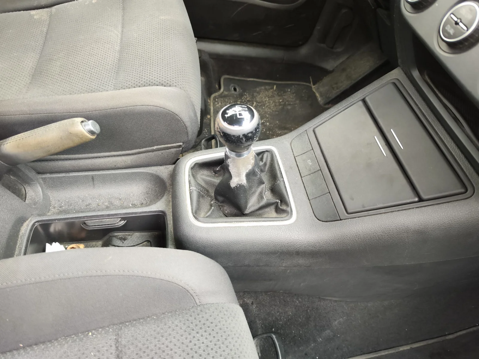 Foto de PALANCA CAMBIO VOLKSWAGEN GOLF PLUS V (5M1) 1.9 TDI (105 CV / 77 KW)