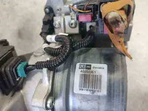 Foto de COLUMNA DIRECCION VOLKSWAGEN POLO VI (AW1)(08.2017) 1.0 (65 CV / 48 KW) referencia 2Q142351AB foto 3
