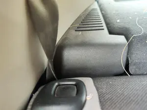 Foto de CINTURON SEGURIDAD TRASERO DERECHO RENAULT CLIO III 1.5 dCi Diesel FAP (75 CV / 55 KW)