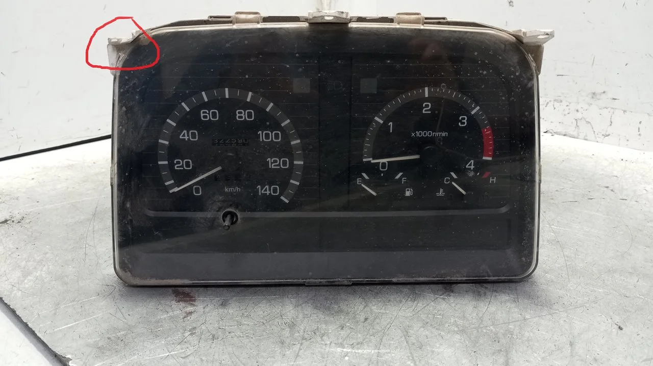 Foto de CUADRO INSTRUMENTOS MITSUBISHI CANTER 3.0 Diesel (125 CV / 92 KW) referencia 0P0211023