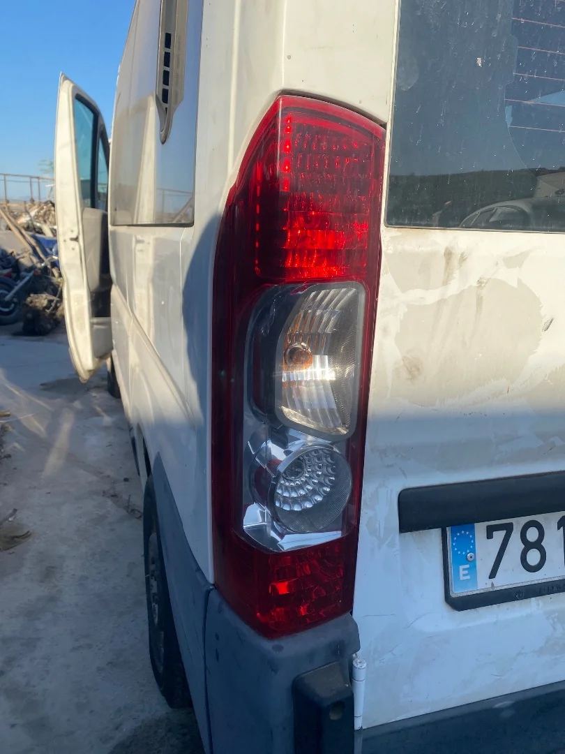 Foto de PILOTO TRASERO IZQUIERDO CITROEN JUMPER FURGON