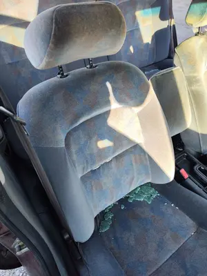 Foto de ASIENTO DELANTERO DERECHO RENAULT LAGUNA (B56) 2.0 (113 CV / 83 KW) foto 2