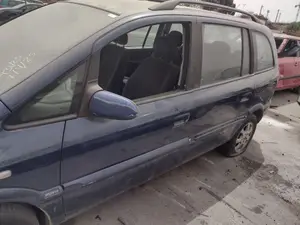 Foto de PUERTA TRASERA IZQUIERDA OPEL ZAFIRA A 2.0 DTI (101 CV / 74 KW) referencia 13160996 foto 3