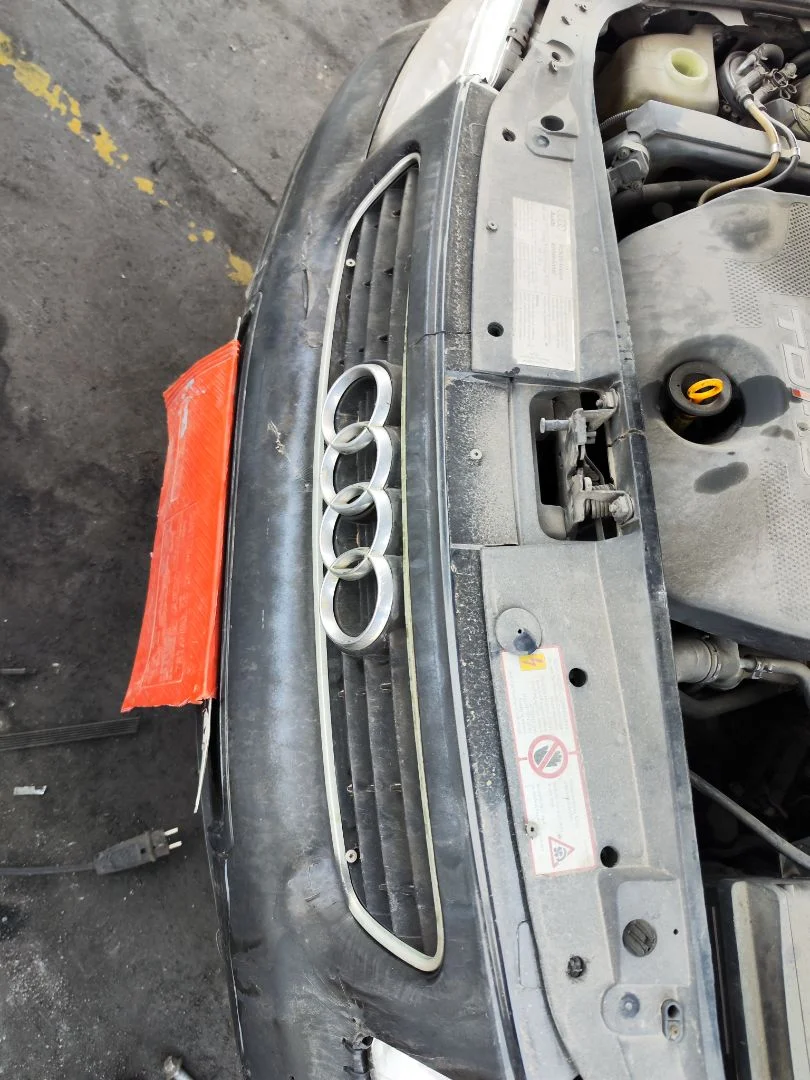 Foto de REFUERZO PARAGOLPES DELANTERO AUDI A3 (8L) 1.9 TDI (110 CV / 81 KW) referencia 8L0807109F