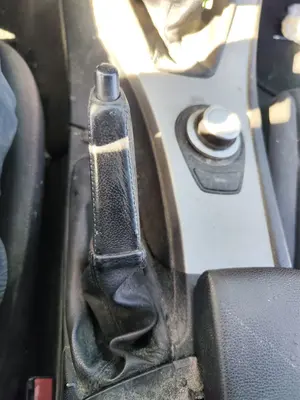 Foto de PALANCA FRENO BMW SERIE 3 BERLINA (E90) 2.0 16V Diesel (163 CV / 120 KW)