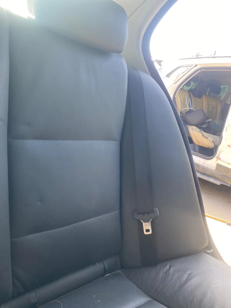 Foto de CINTURON SEGURIDAD TRASERO IZQUIERDO BMW SERIE 5 BERLINA (E60) 3.0 24V CAT (231 CV / 170 KW)