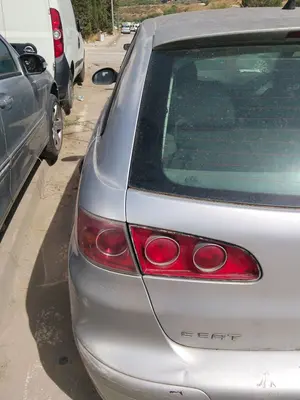 Foto de PILOTO TRASERO IZQUIERDO SEAT IBIZA (6L1) 1.9 SDI (64 CV / 47 KW) referencia 6L6945111B