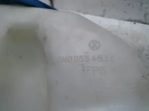 Foto de DEPOSITO LIMPIA VOLKSWAGEN LUPO (6X1/6E1) 1.4 16V (75 CV / 55 KW) referencia 6N0955453C foto 4
