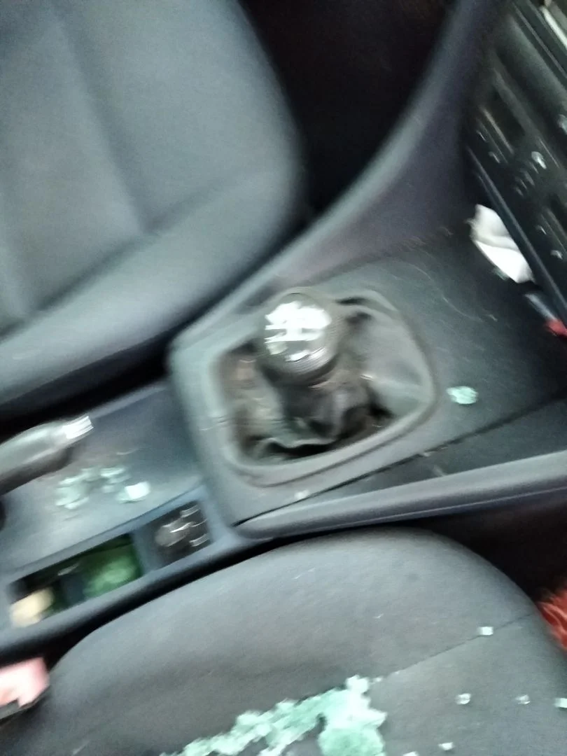 Foto de PALANCA CAMBIO AUDI A6 BERLINA (4B2) 1.8 20V Turbo (150 CV / 110 KW)