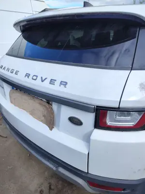 Foto de PORTON TRASERO LAND ROVER RANGE ROVER EVOQUE 2.0 Td4 CAT (150 CV / 110 KW) foto 2