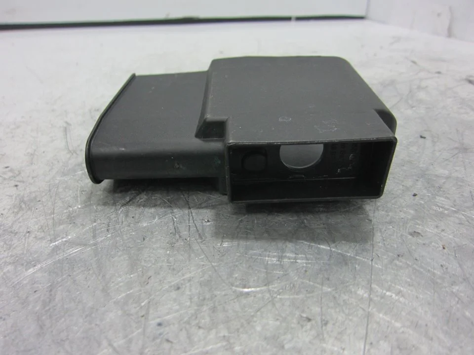 Foto de EMBELLECEDOR PORSCHE MACAN (95BA) referencia 95B937115A