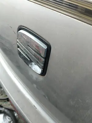 Foto de MANETA EXTERIOR MALETERO / PORTON SEAT CORDOBA BERLINA (6L2) 1.9 SDI (64 CV / 47 KW)