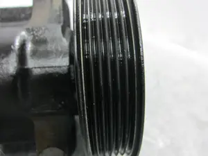 Foto de BOMBA DIRECCION FORD FOCUS FAMILIAR (CAK) 1.8 TDCi CAT (101 CV / 74 KW) foto 4