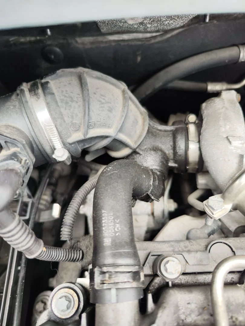 Foto de TUBO OPEL ZAFIRA A 2.0 DTI (101 CV / 74 KW)