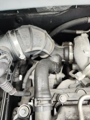Foto de TUBO OPEL ZAFIRA A 2.0 DTI (101 CV / 74 KW)