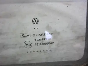 Foto de LUNA CUSTODIA DELANTERA DERECHA VOLKSWAGEN LT FURGÓN/COMBI 2.5 TDI (102 CV / 75 KW) referencia 43R000042 foto 2