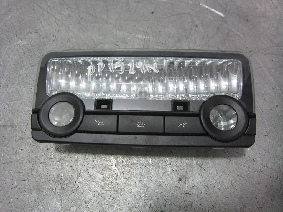 Foto de NO IDENTIFICADO BMW SERIE 5 TOURING (F11) 2.0 Turbodiesel (184 CV / 135 KW) referencia 6570200000