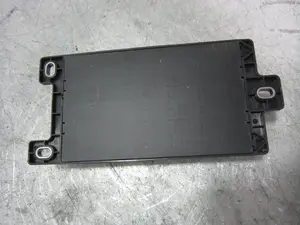 Foto de CAJA RELES / FUSIBLES LAND ROVER RANGE ROVER EVOQUE 2.0 Td4 CAT (150 CV / 110 KW) referencia K8D214A073BE foto 3