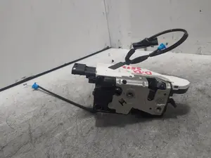 Foto de CERRADURA PUERTA TRASERA DERECHA CITROEN C4 PICASSO 1.6 HDi FAP (112 CV / 82 KW) referencia 240++816