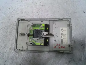 Foto de LUZ INTERIOR OPEL VECTRA C BERLINA 2.0 DTI (101 CV / 74 KW) referencia 13157639 foto 2