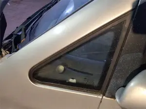 Foto de LUNA CUSTODIA DELANTERA IZQUIERDA SEAT ALHAMBRA (7V9)