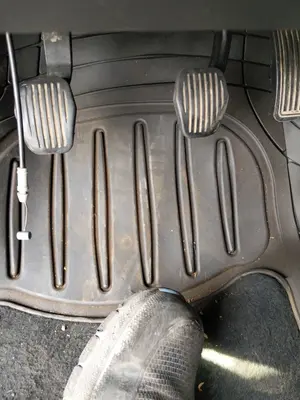 Foto de PEDAL FRENO MAZDA 3 BERLINA (BK) 1.6 16V CAT (105 CV / 77 KW)