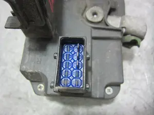 Foto de CERRADURA PUERTA DELANTERA DERECHA OPEL MERIVA 1.7 16V CDTI (101 CV / 74 KW) referencia 13154792 foto 5