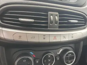 Foto de WARNING FIAT II TIPO (356) BERLINA 1.4  (95 CV / 70 KW)