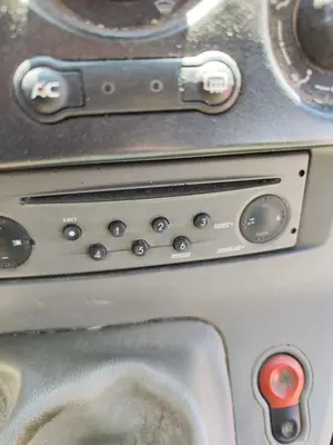 Foto de INTERRUPTOR RENAULT KANGOO II (F/KW0) 1.5 dCi Diesel CAT (86 CV / 63 KW)