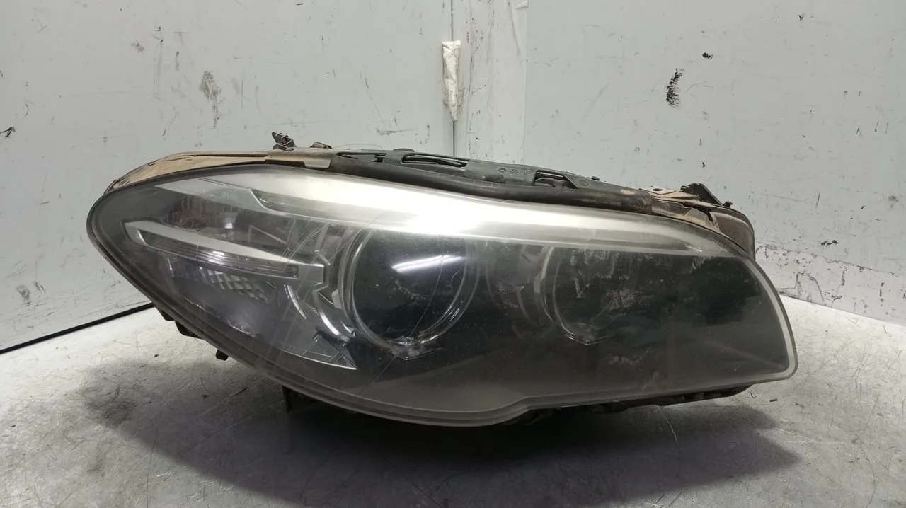 Foto de FARO DERECHO BMW SERIE 5 TOURING (F11) 2.0 Turbodiesel (184 CV / 135 KW) referencia 731713405