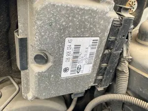 Foto de CENTRALITA MOTOR UCE VOLKSWAGEN POLO IV (9N3) 1.4 FSI (86 CV / 63 KW) referencia 036906034KG