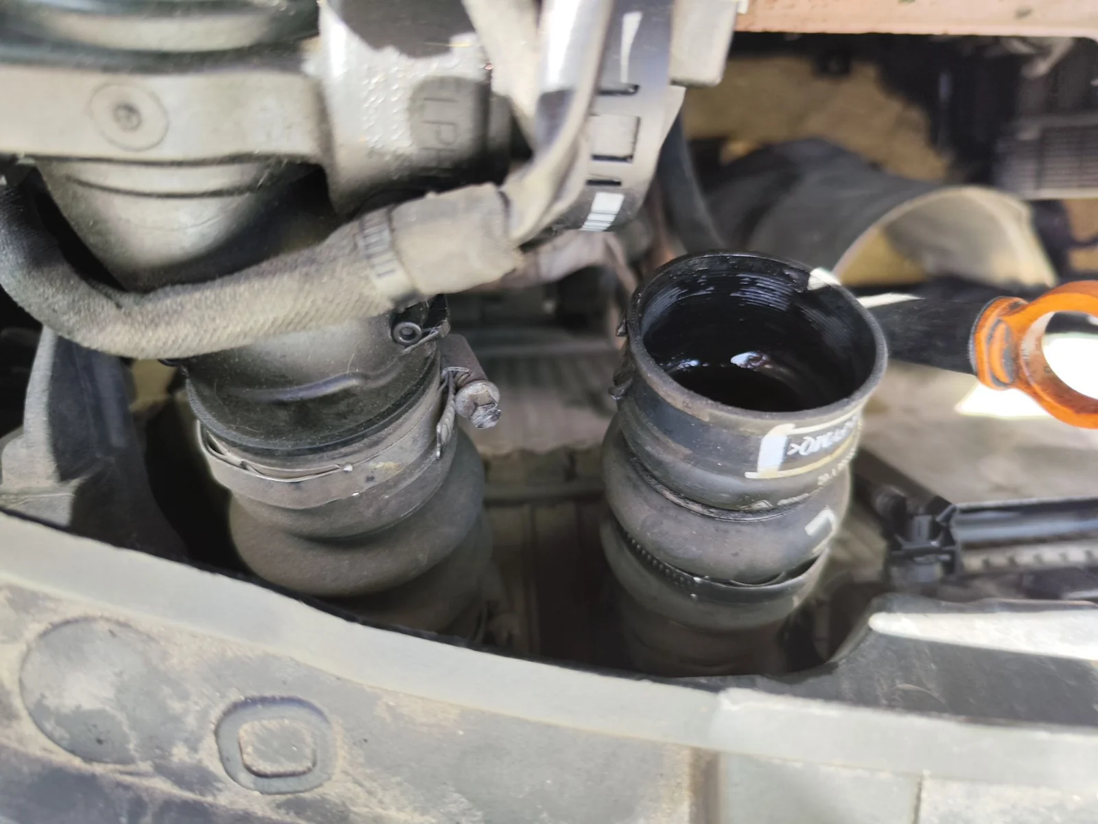 Foto de MANGUERAS INTERCOOLER PEUGEOT 207 1.6 16V HDi (90 CV / 66 KW)