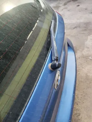 Foto de MOTOR LIMPIA TRASERO BMW SERIE 1 BERLINA (E81/E87) 2.0 16V Diesel CAT (122 CV / 90 KW) referencia 61617192963 foto 3