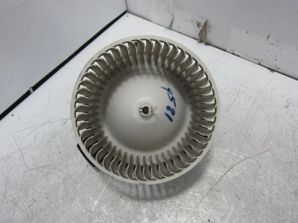Foto de VENTILADOR CALEFACCION MAZDA 2 BERLINA (DY) 1.4 CAT (80 CV / 59 KW) referencia GJ8AA02