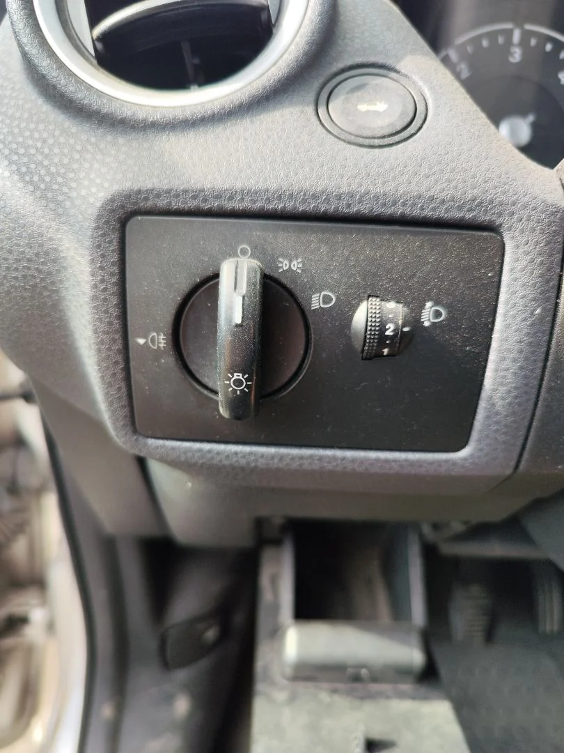 Foto de MANDO LUCES FORD FIESTA (CBK) 1.4 TDCi CAT (68 CV / 50 KW) referencia 1142542