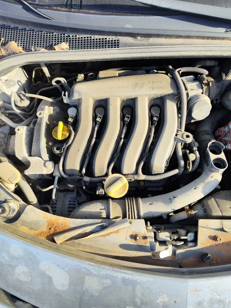 Foto de MOTOR COMPLETO RENAULT CLIO III 1.4 16V (98 CV / 72 KW) referencia K4JG780