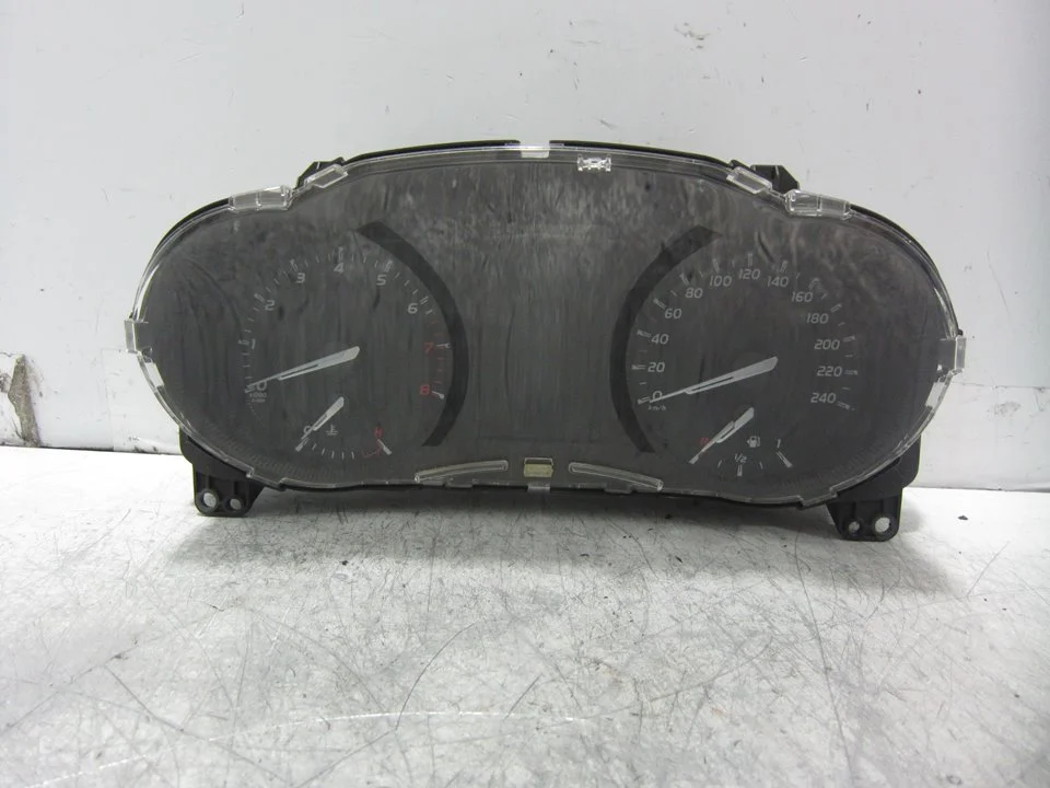 Foto de CUADRO INSTRUMENTOS TOYOTA AVENSIS CROSS SPORT (T27) 1.8 16V CAT (147 CV / 108 KW) referencia 8380005V62