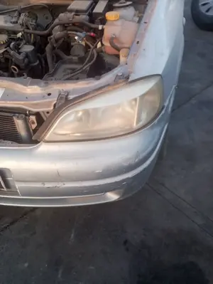 Foto de FARO IZQUIERDO OPEL ASTRA G BERLINA 1.6 CAT (Z 16 SE / L55) (84 CV / 62 KW) referencia 93175368 foto 3