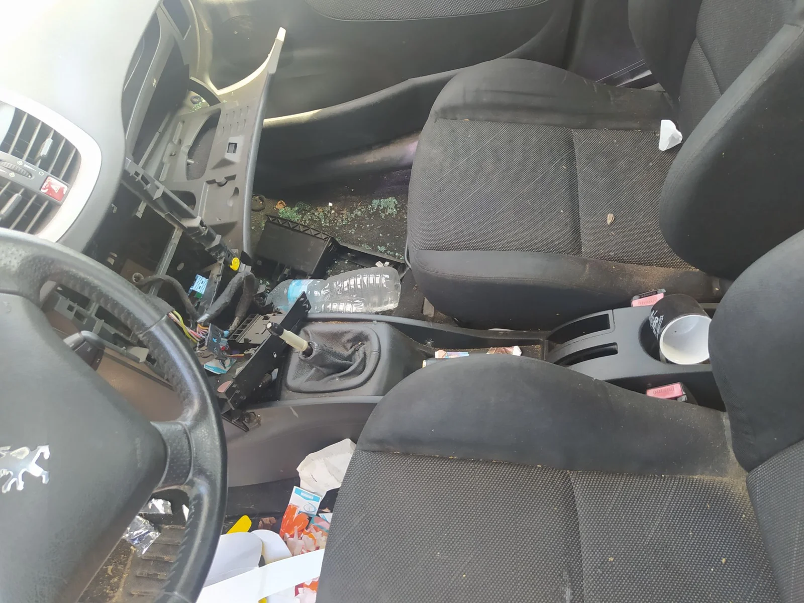 Foto de PALANCA FRENO PEUGEOT 207 1.6 16V CAT (109 CV / 80 KW) referencia 98062966ZD