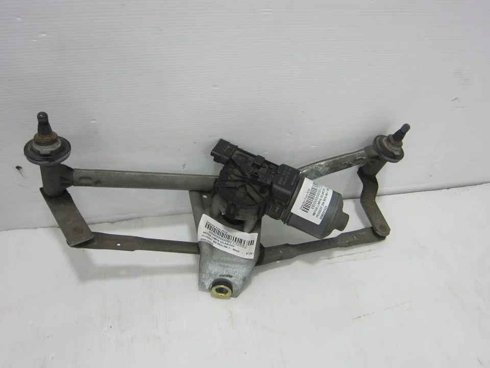 Foto de MOTOR LIMPIA DELANTERO PEUGEOT 206 1.4 (75 CV / 55 KW) referencia 0390241523
