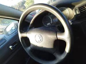 Foto de VOLANTE VOLKSWAGEN PASSAT BERLINA (3B3) 1.9 TDI (131 CV / 96 KW)