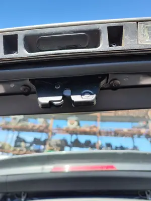 Foto de CERRADURA MALETERO / PORTON BMW SERIE X5 (E53) 3.0 Turbodiesel CAT (218 CV / 160 KW)